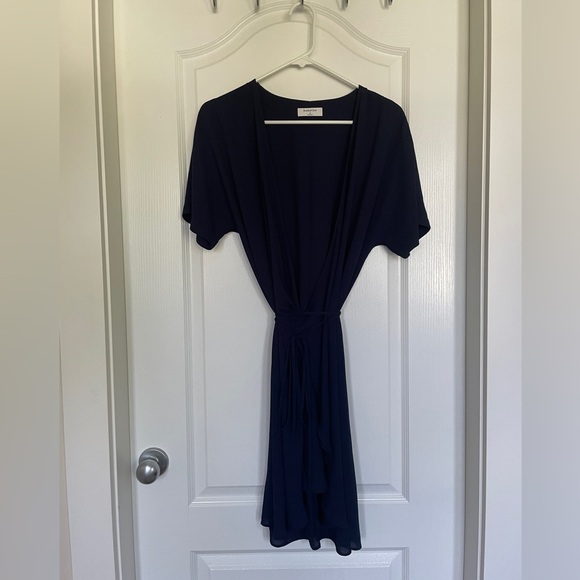 LIKE NEW Aritzia (Babaton) Wallace Wrap Dress - Picture 2 of 3